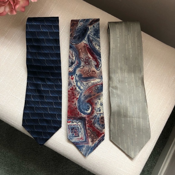 Other - Bundle of Men’s Neckties (3) DKNY ~ Bill Blass ~ Milano Uomo